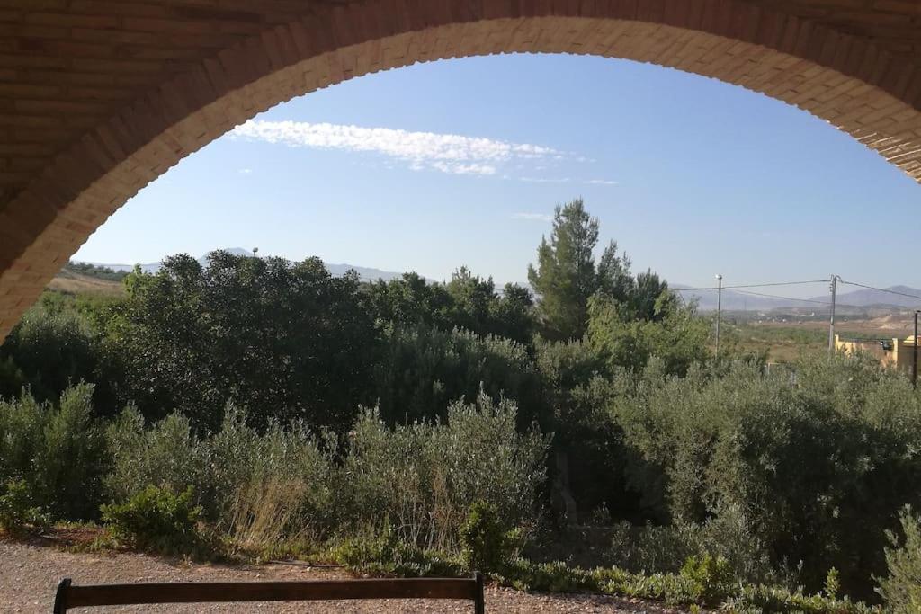 Muy Grande, Con Piscina Y Pistas Holiday home