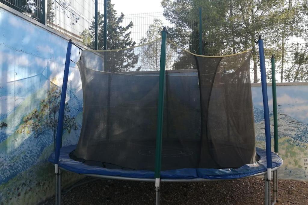 Muy Grande, Con Piscina Y Pistas Holiday home *